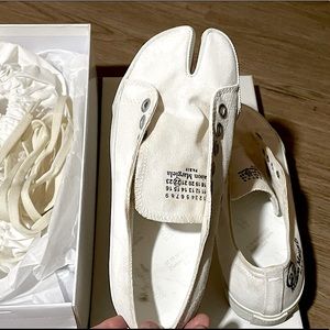 Maison Margiela White Canvas Tabi Sneakers US5